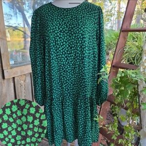 H&M Kelly Green and Black Shamrock Patterned Peplum Hem Dress